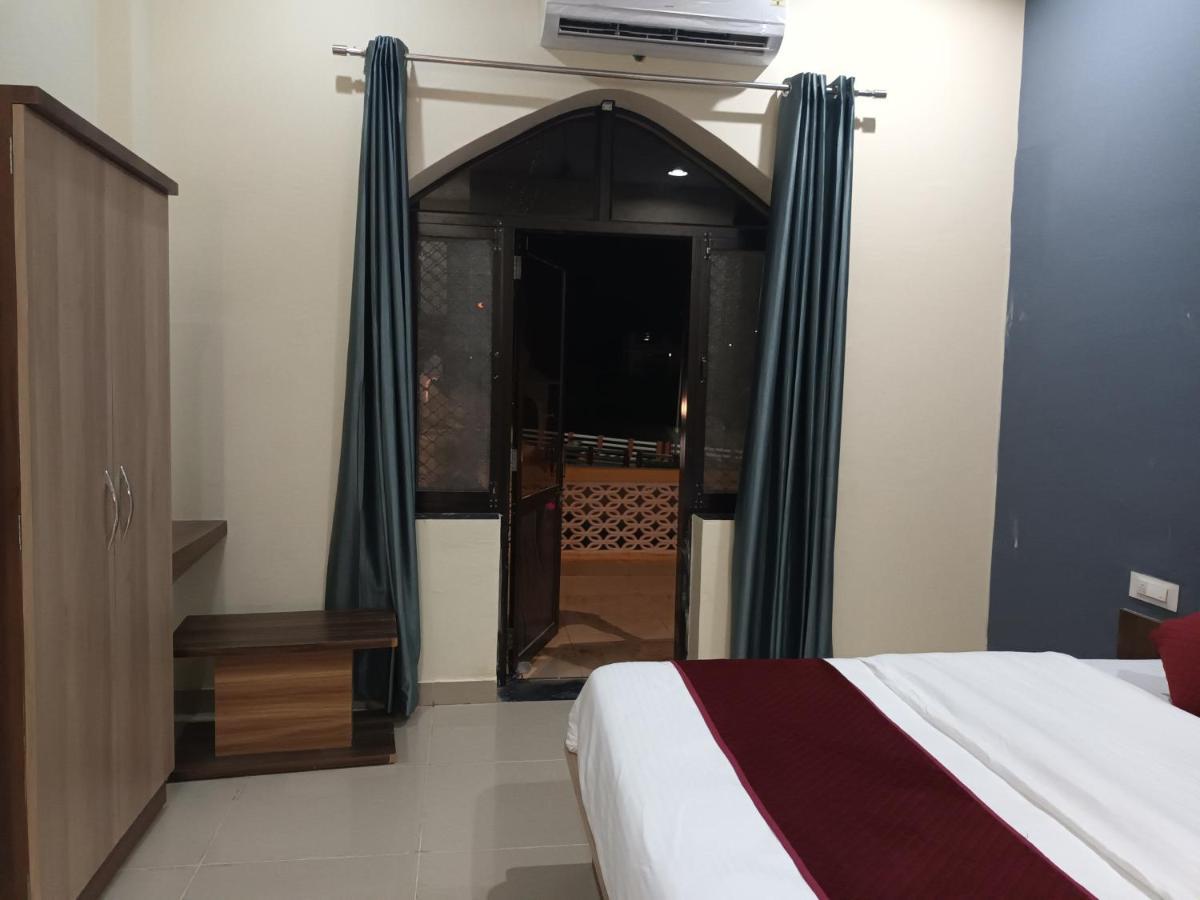 Hotel L S Haveli Puškar Exteriér fotografie