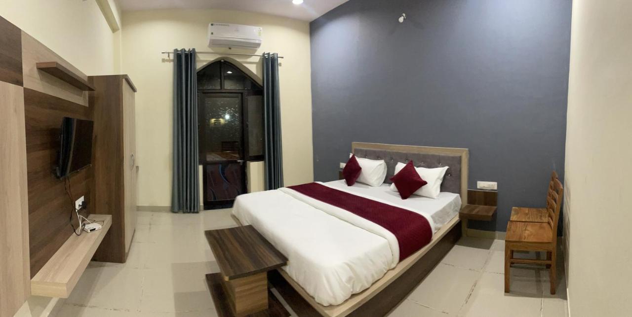 Hotel L S Haveli Puškar Exteriér fotografie
