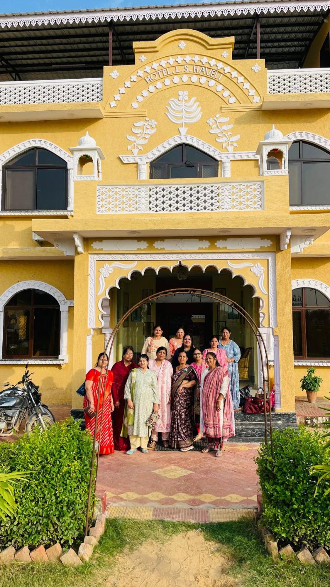 Hotel L S Haveli Puškar Exteriér fotografie